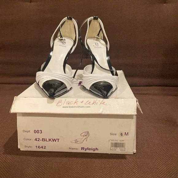 Bakers Black and White Women's Heels - Picture 5 of 5